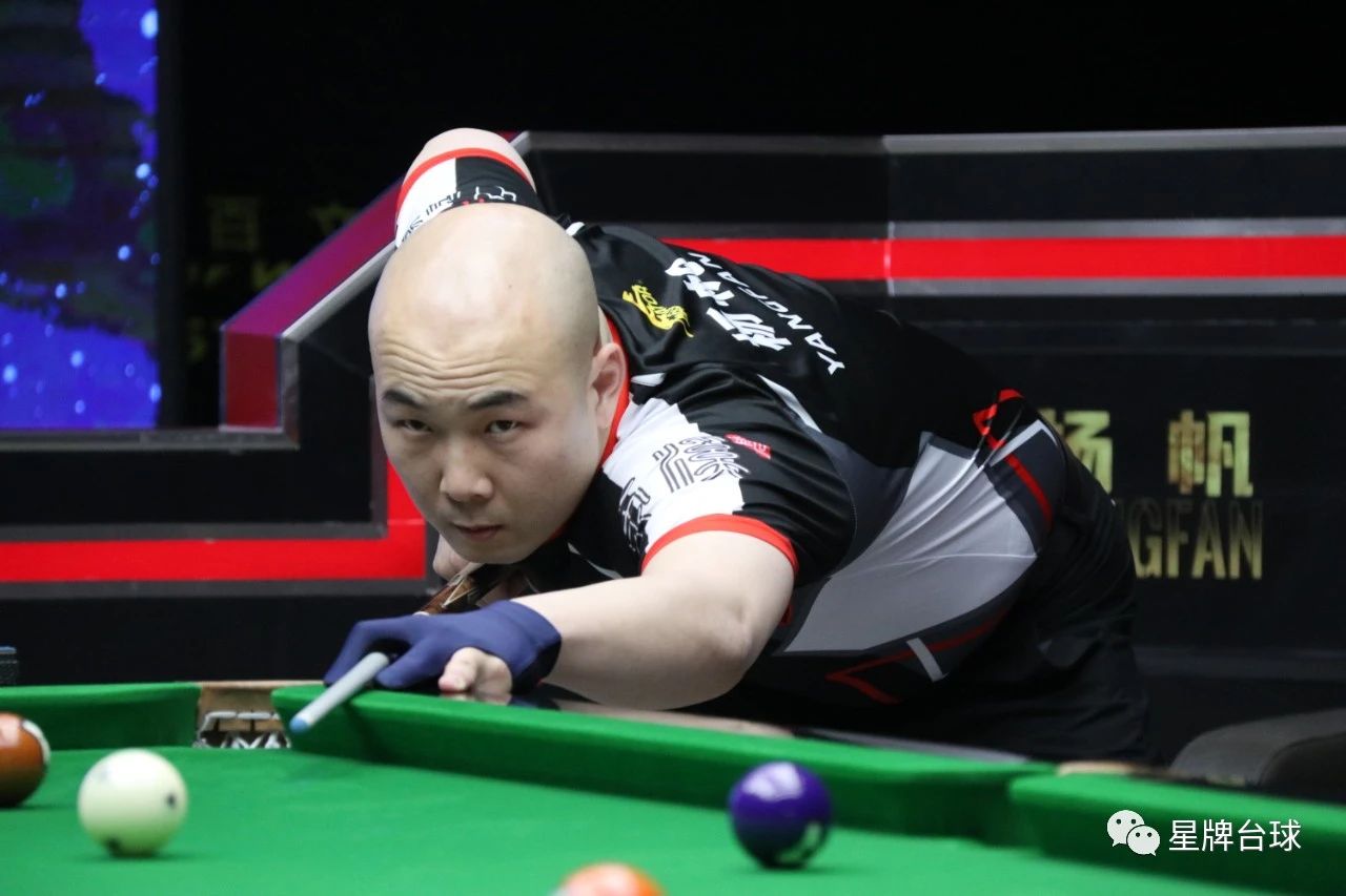 她在种类繁 她在种类繁