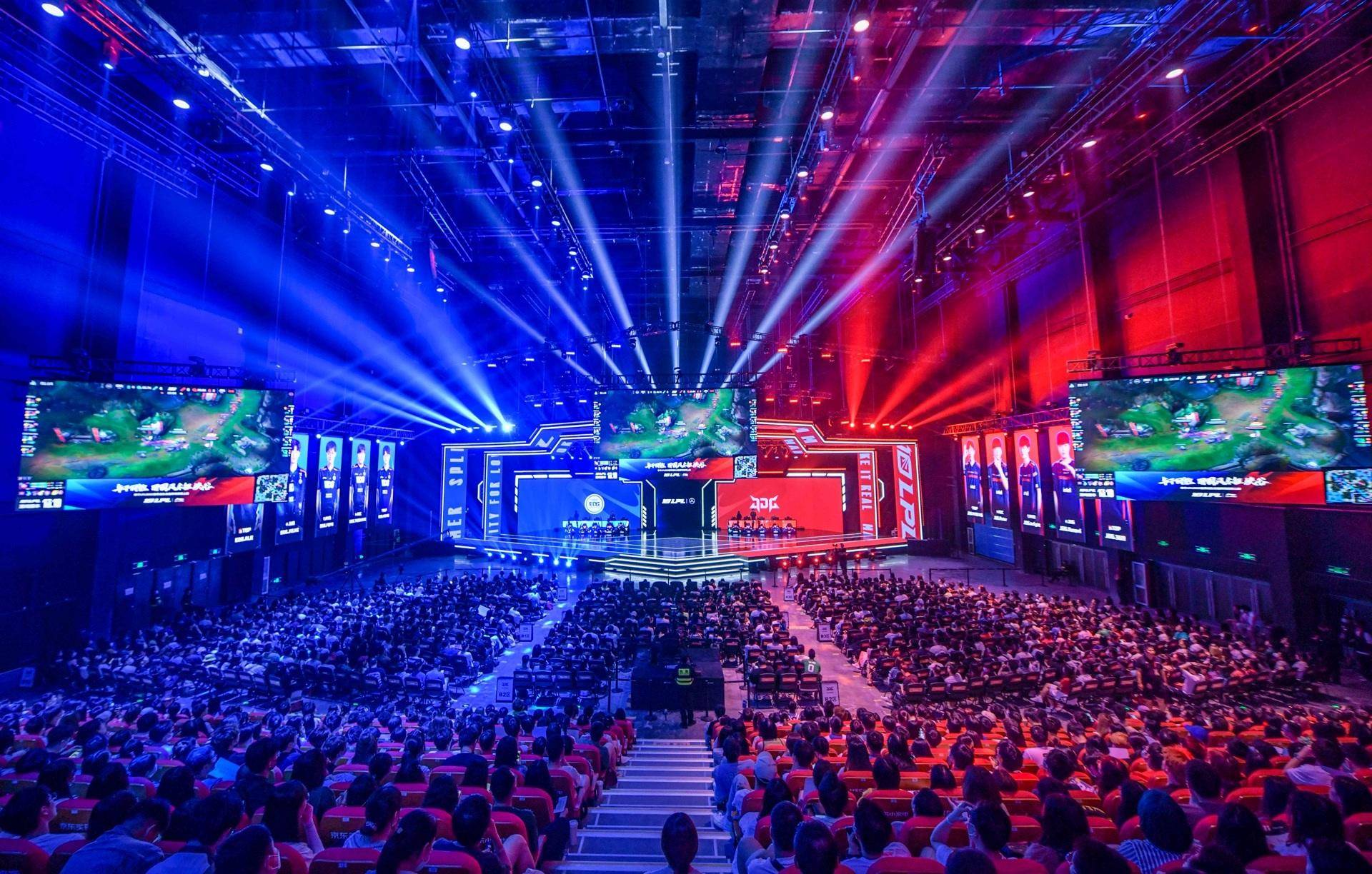 小个阵容放 小个阵容放